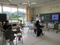 金山小学校の学習参観・全体会・懇談会