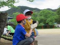 金山小学校の花苗植え